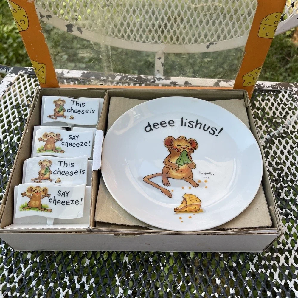 Vintage Enesco Suzy's Zoo Set of 4 cheese‎ plates & picks 1976 Anthropomorphic